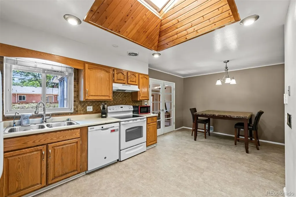 6421 Iris Court Arvada CO 80004