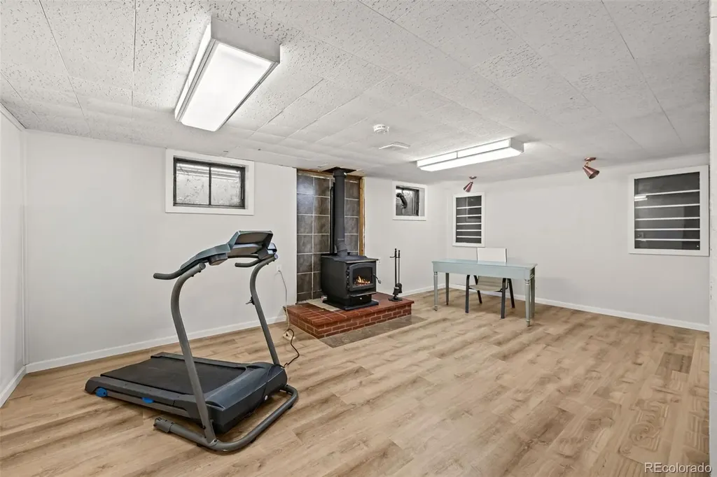 6421 Iris Court Arvada CO 80004