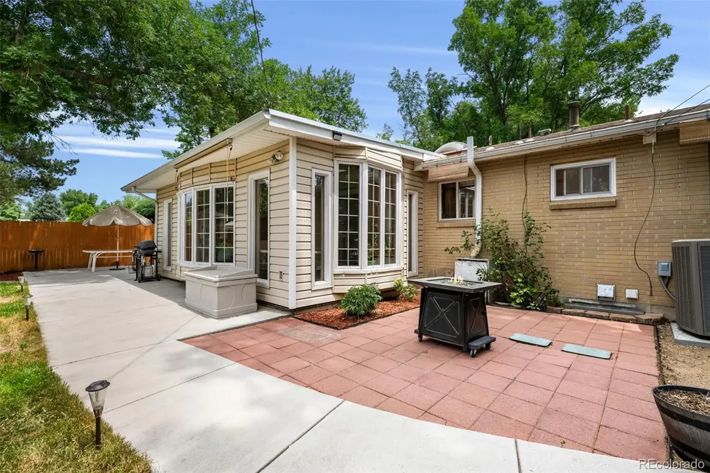 6421 Iris Court Arvada CO 80004