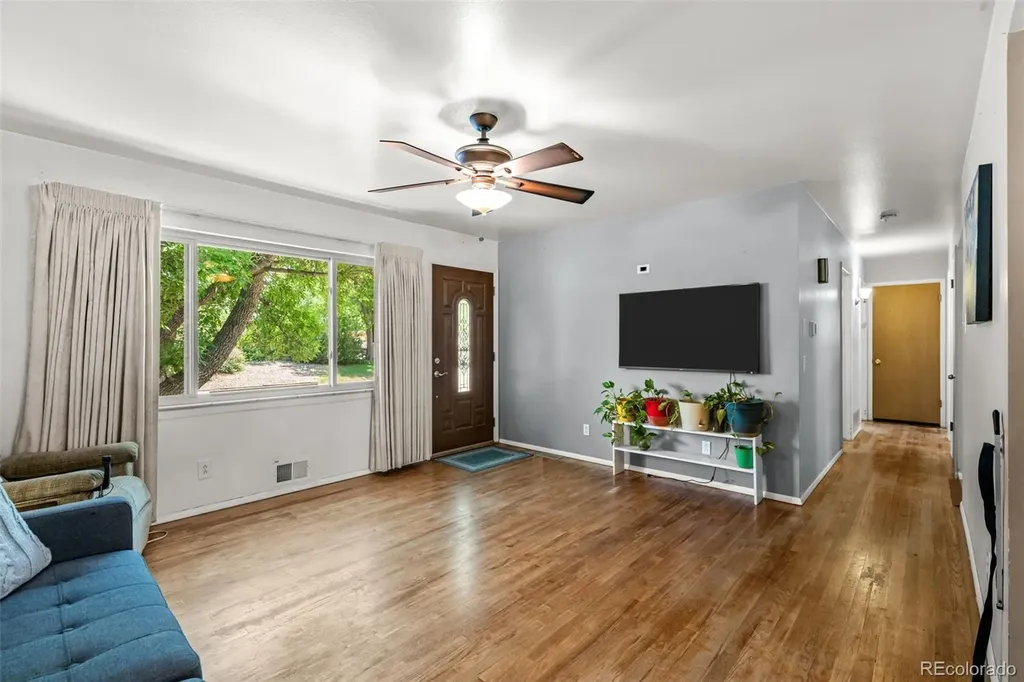 6421 Iris Court Arvada CO 80004