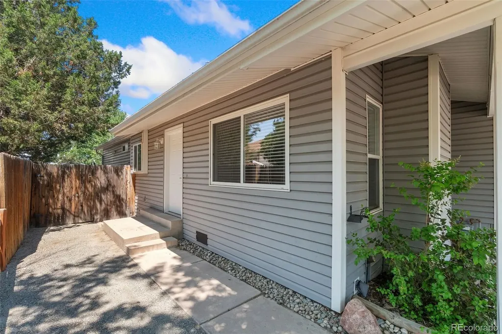 15421 E Princeton Avenue Aurora CO 80013
