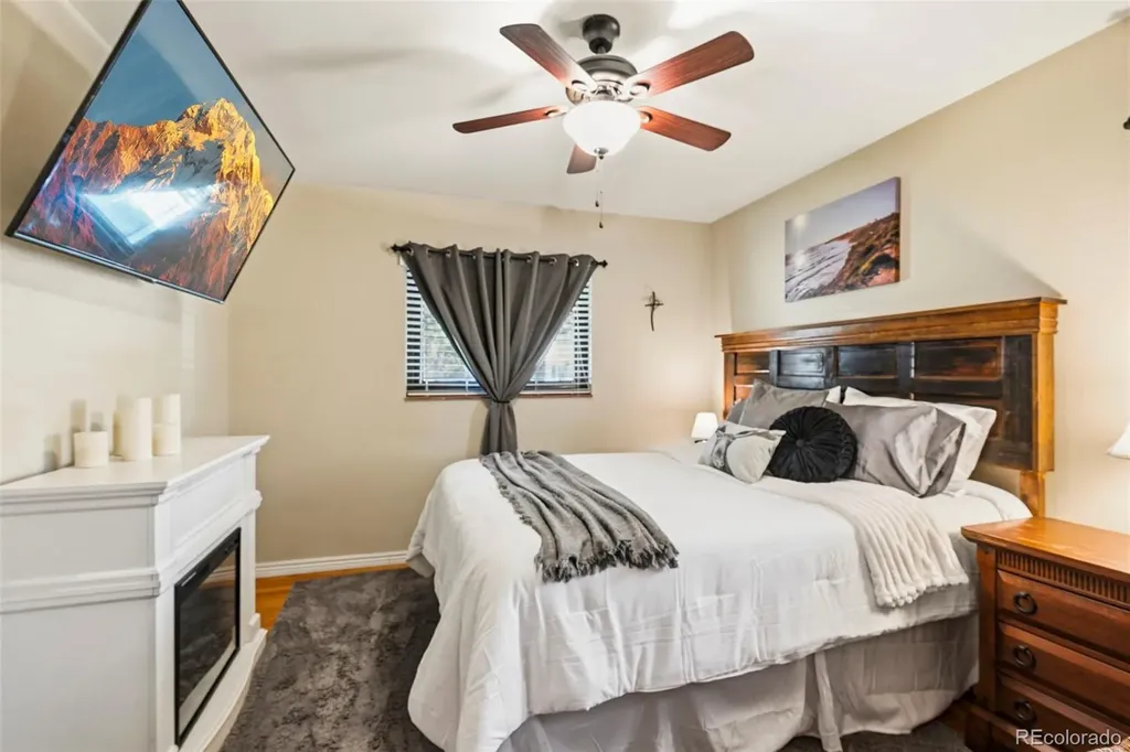 2242 S Meade Street Denver CO 80219
