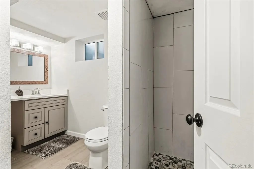 2242 S Meade Street Denver CO 80219
