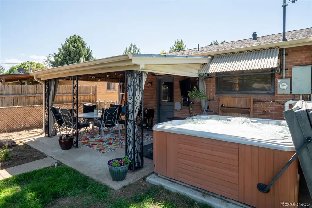 2242 S Meade Street Denver CO 80219