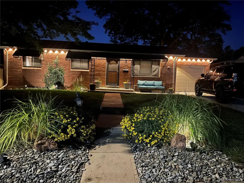 2242 S Meade Street Denver CO 80219
