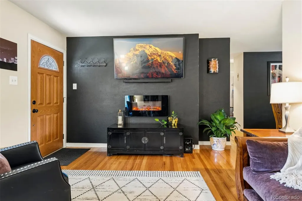 2242 S Meade Street Denver CO 80219