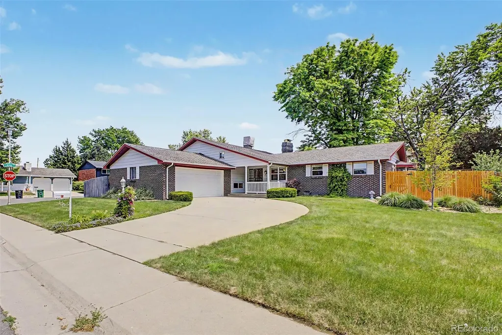 3762 S Benton Way Denver CO 80235