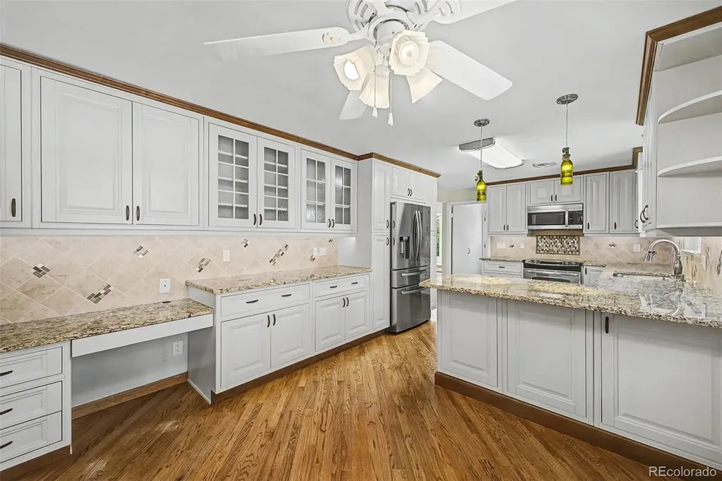 3762 S Benton Way Denver CO 80235