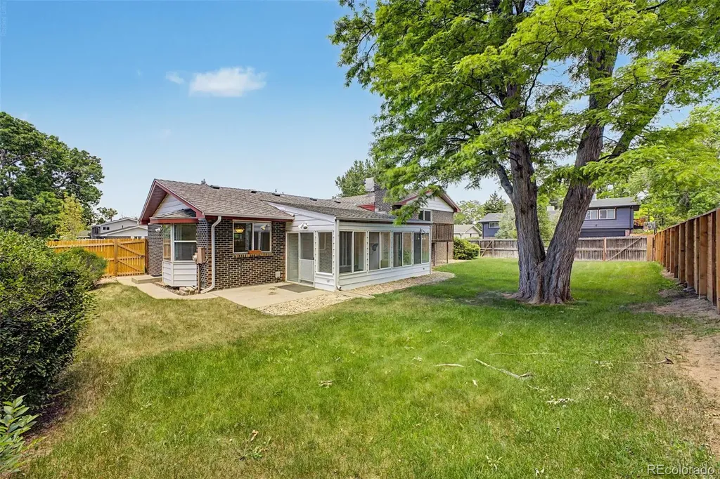 3762 S Benton Way Denver CO 80235