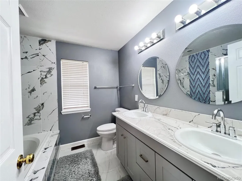 16184 E Hinsdale Avenue Aurora CO 80016