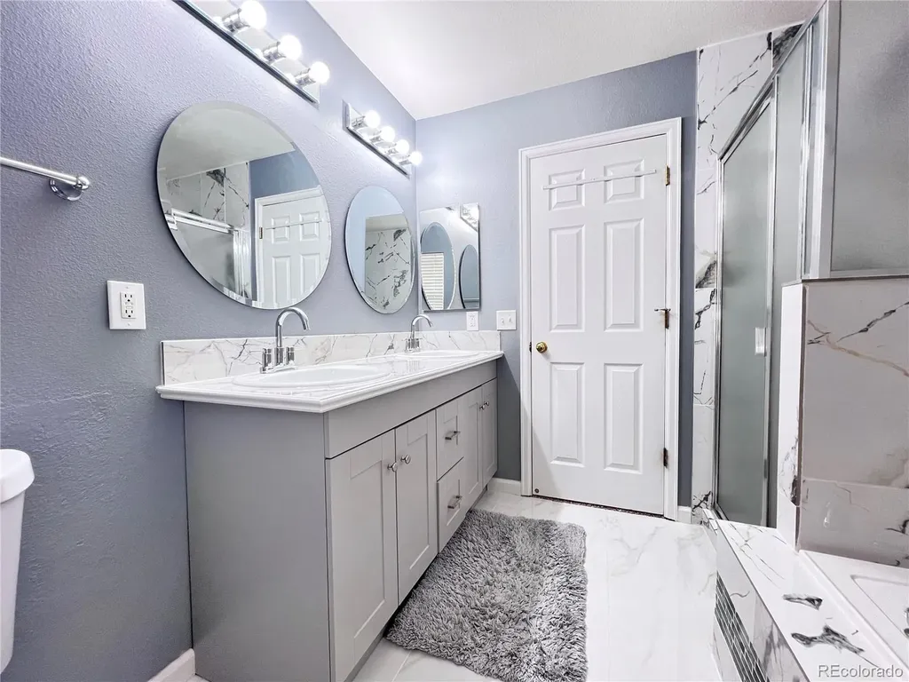 16184 E Hinsdale Avenue Aurora CO 80016