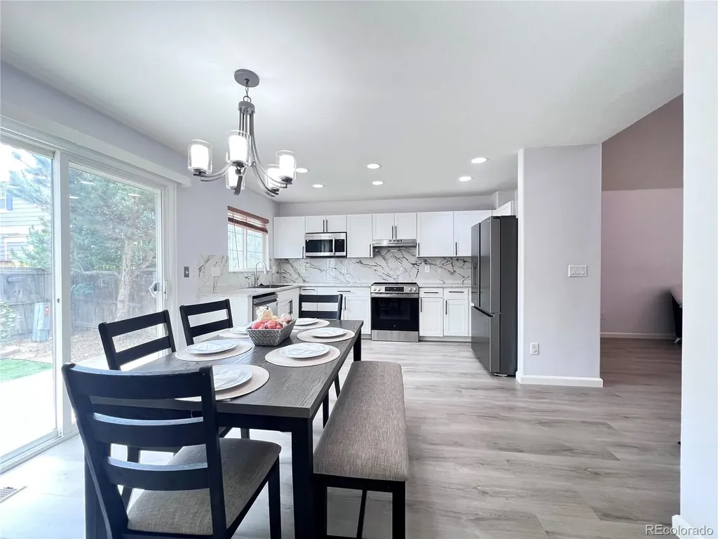 16184 E Hinsdale Avenue Aurora CO 80016