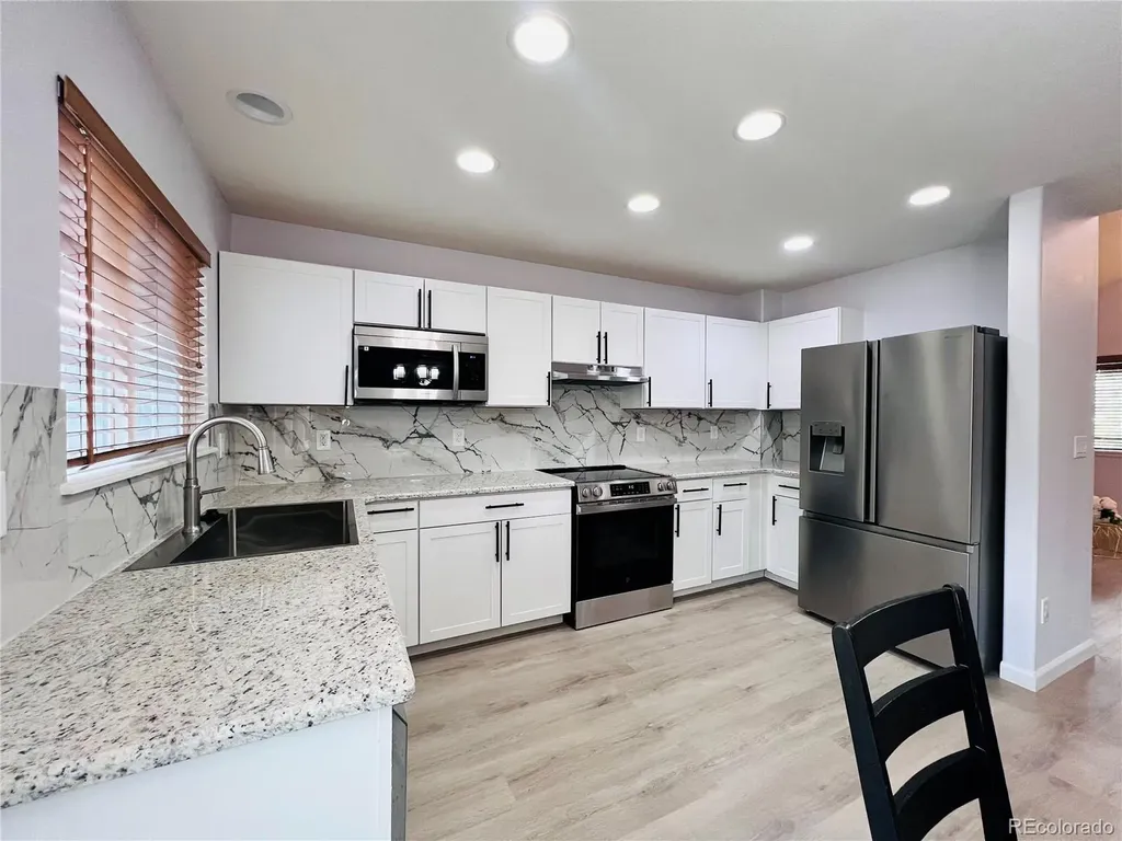 16184 E Hinsdale Avenue Aurora CO 80016