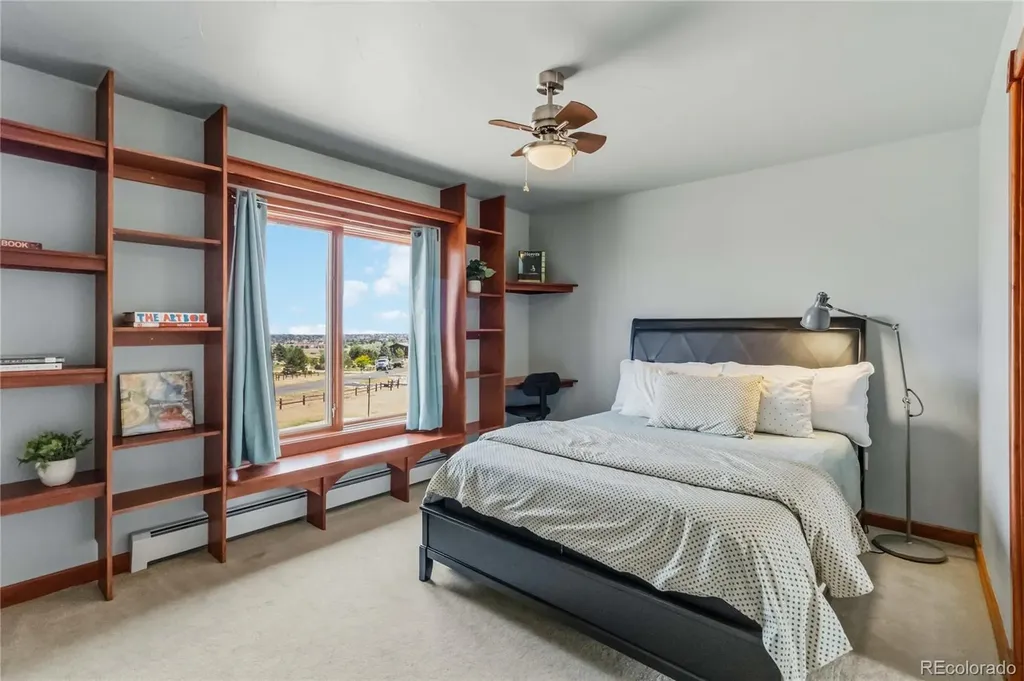 8124 S Ireland Way Aurora CO 80016