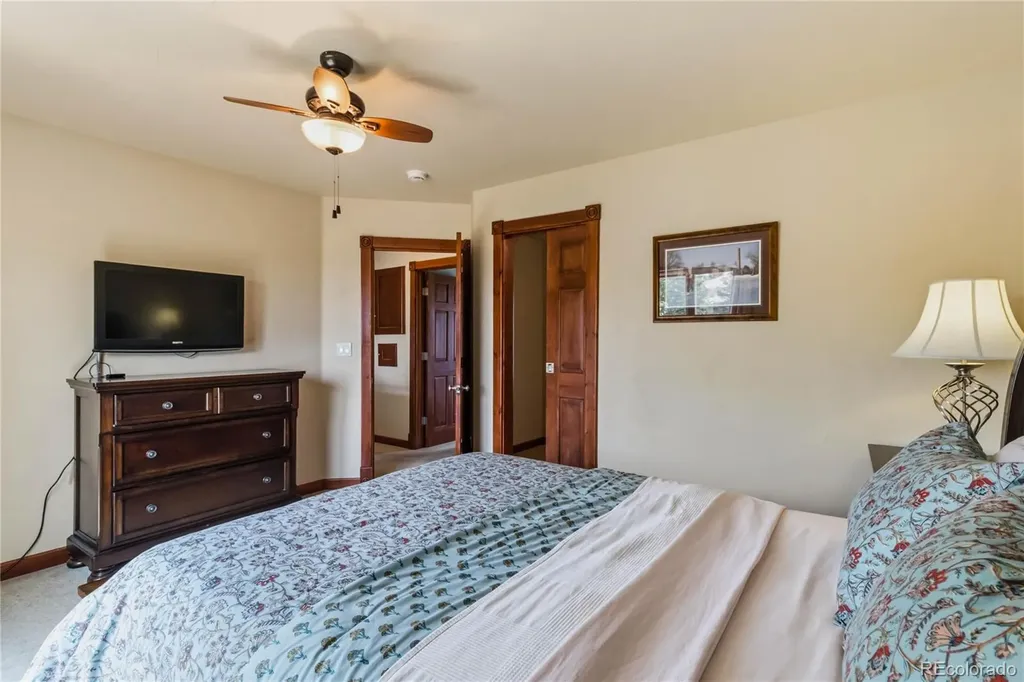 8124 S Ireland Way Aurora CO 80016
