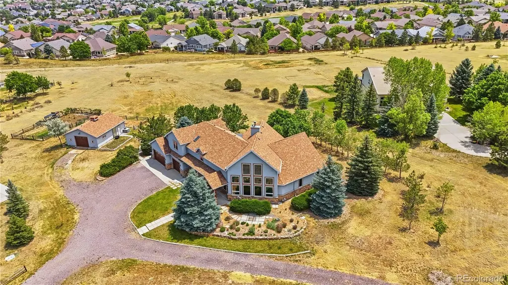 8124 S Ireland Way Aurora CO 80016