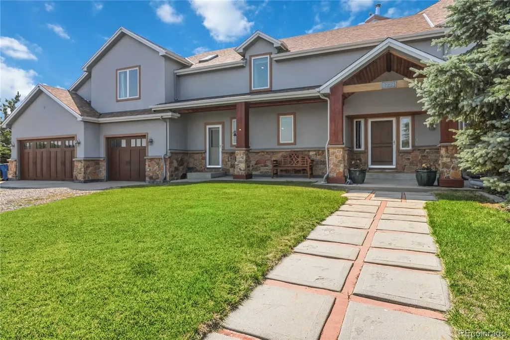 8124 S Ireland Way Aurora CO 80016
