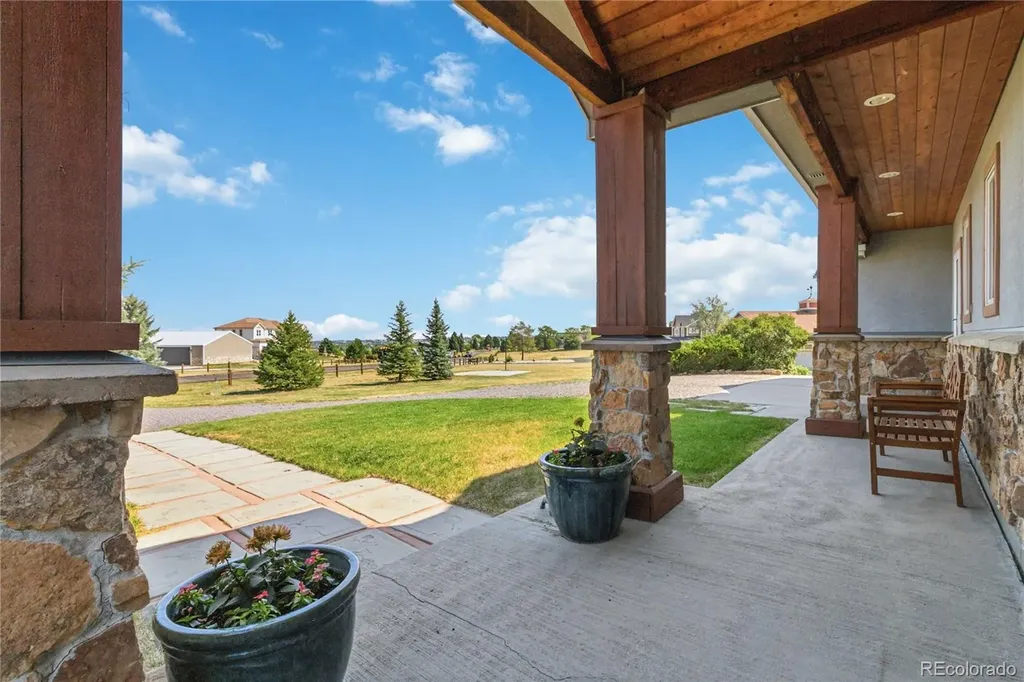 8124 S Ireland Way Aurora CO 80016