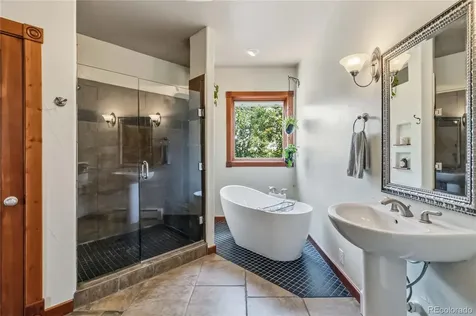 8124 S Ireland Way Aurora CO 80016