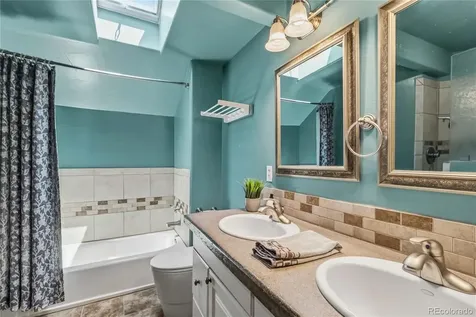8124 S Ireland Way Aurora CO 80016