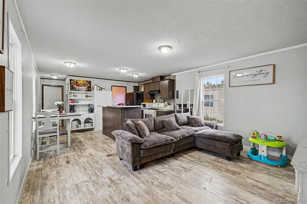 435 N 35th Avenue Greeley CO 80631
