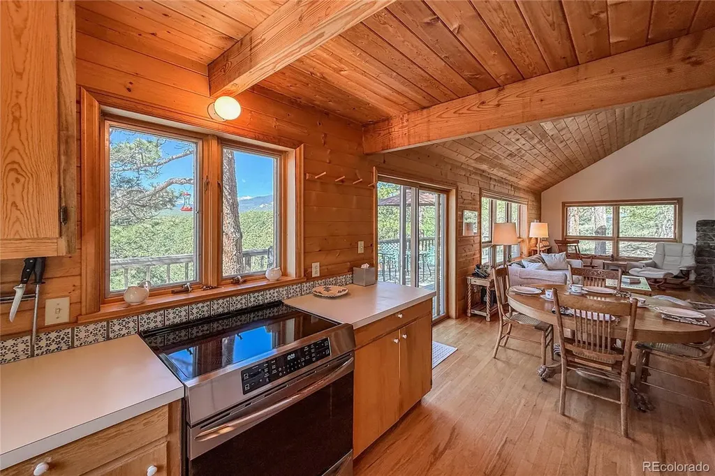 18673 State Highway 7 Lyons CO 80540