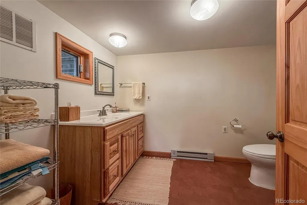 18673 State Highway 7 Lyons CO 80540