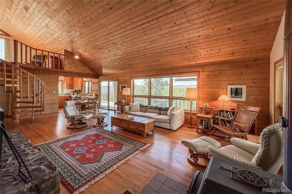 18673 State Highway 7 Lyons CO 80540