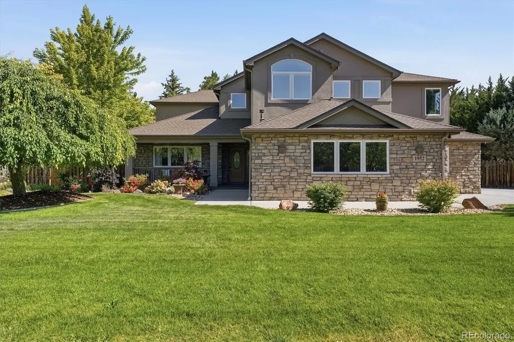 1952 Amethyst Drive Longmont CO 80504