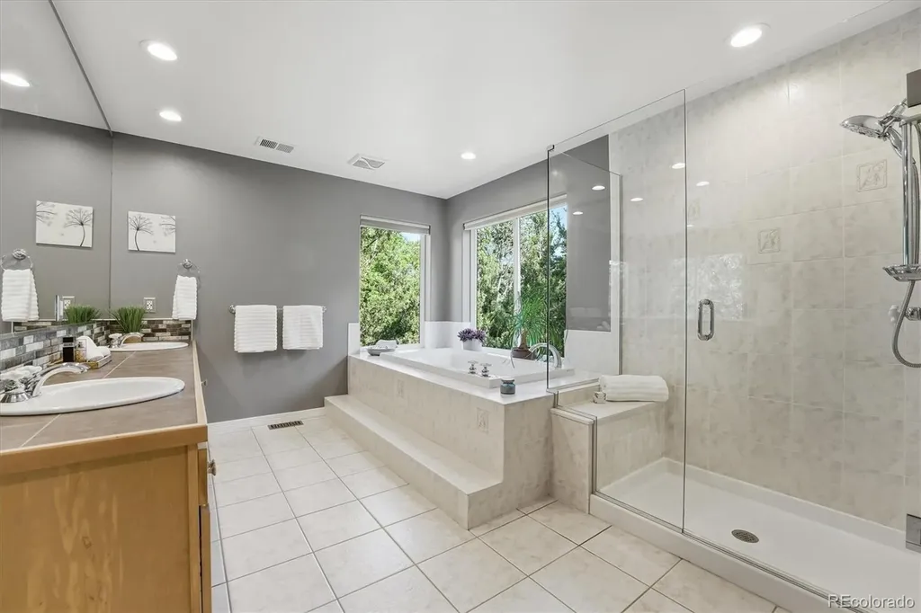 1952 Amethyst Drive Longmont CO 80504