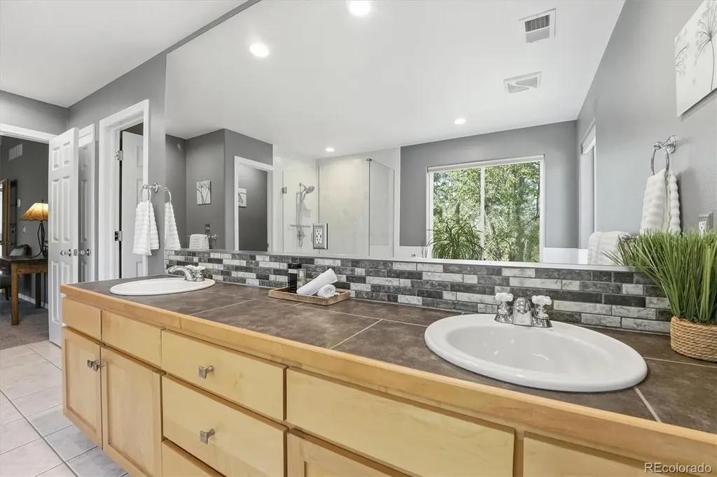 1952 Amethyst Drive Longmont CO 80504