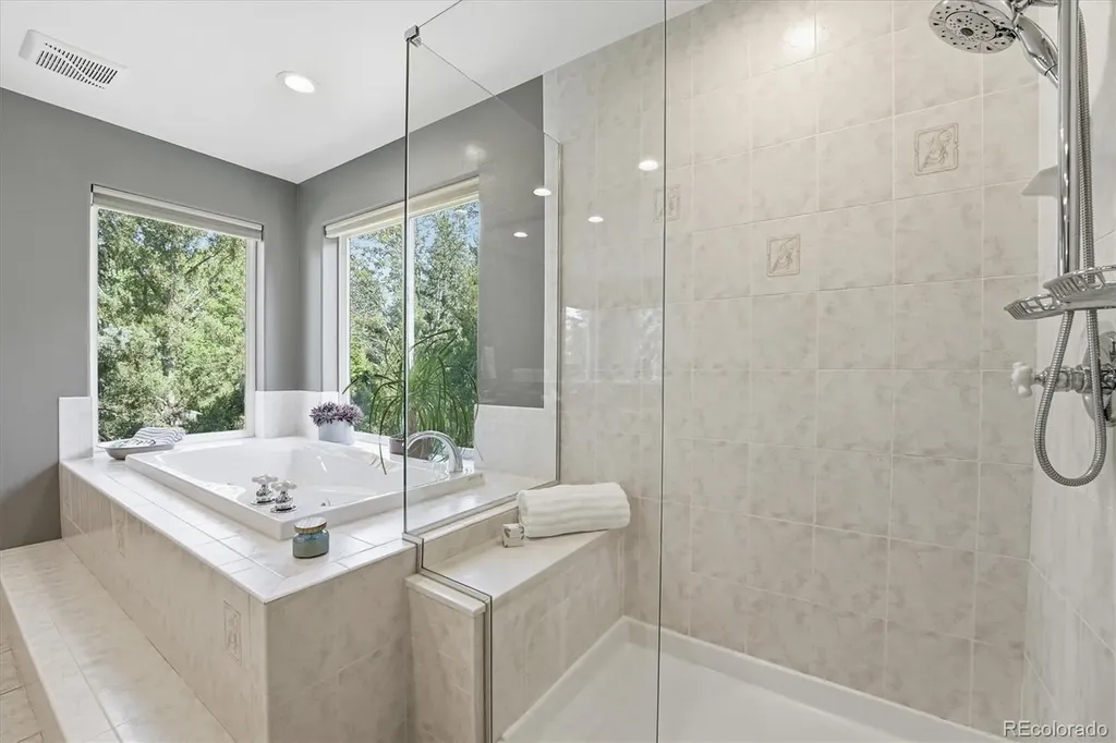 1952 Amethyst Drive Longmont CO 80504