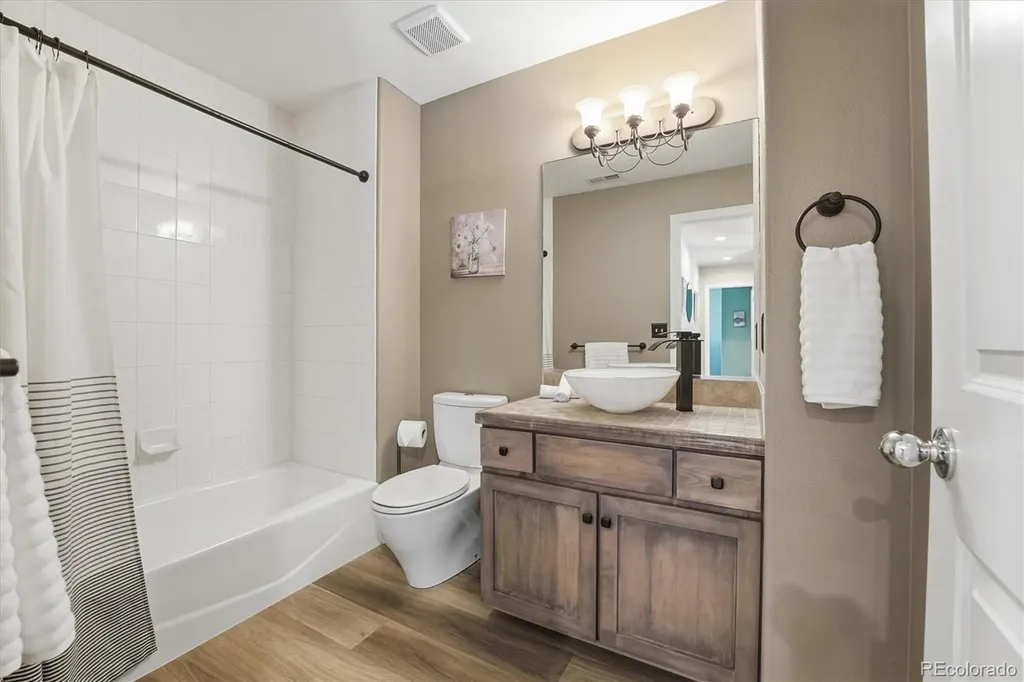 1952 Amethyst Drive Longmont CO 80504