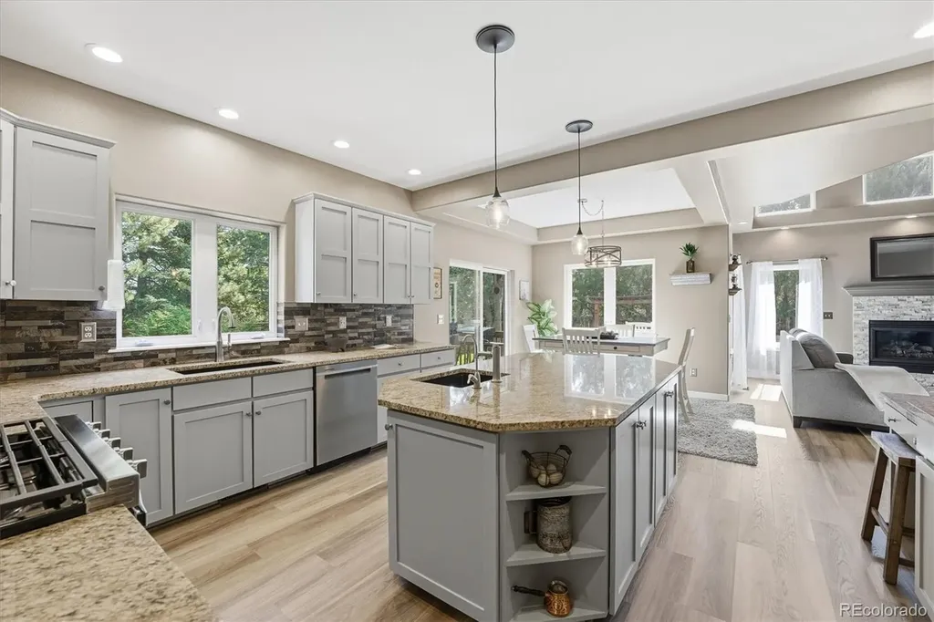 1952 Amethyst Drive Longmont CO 80504
