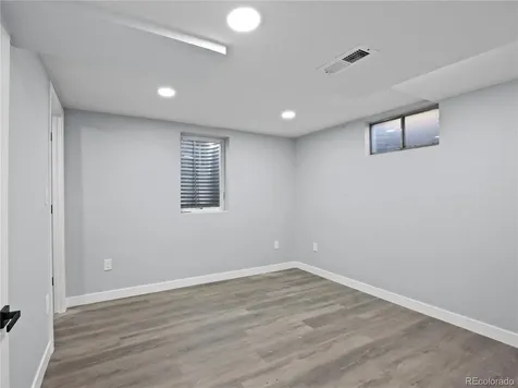 951 E 10th Avenue Broomfield CO 80020