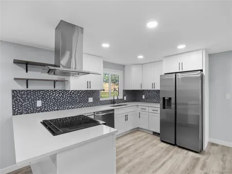 951 E 10th Avenue Broomfield CO 80020