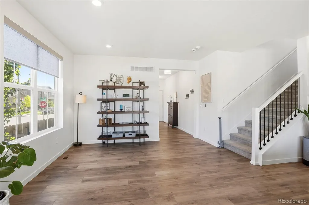 855 S Elk Way Aurora CO 80018