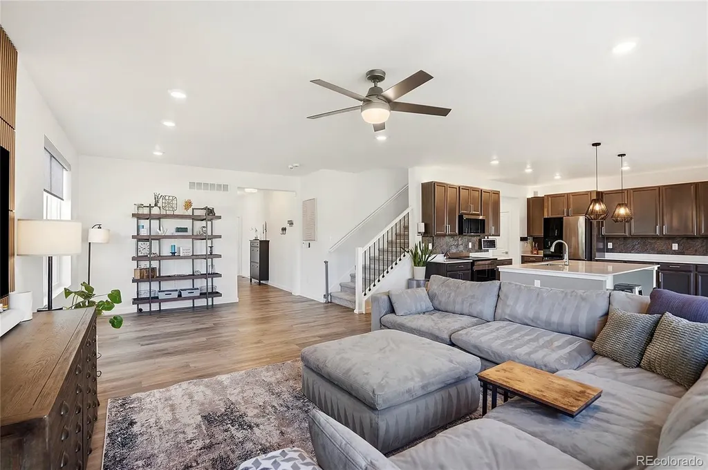 855 S Elk Way Aurora CO 80018