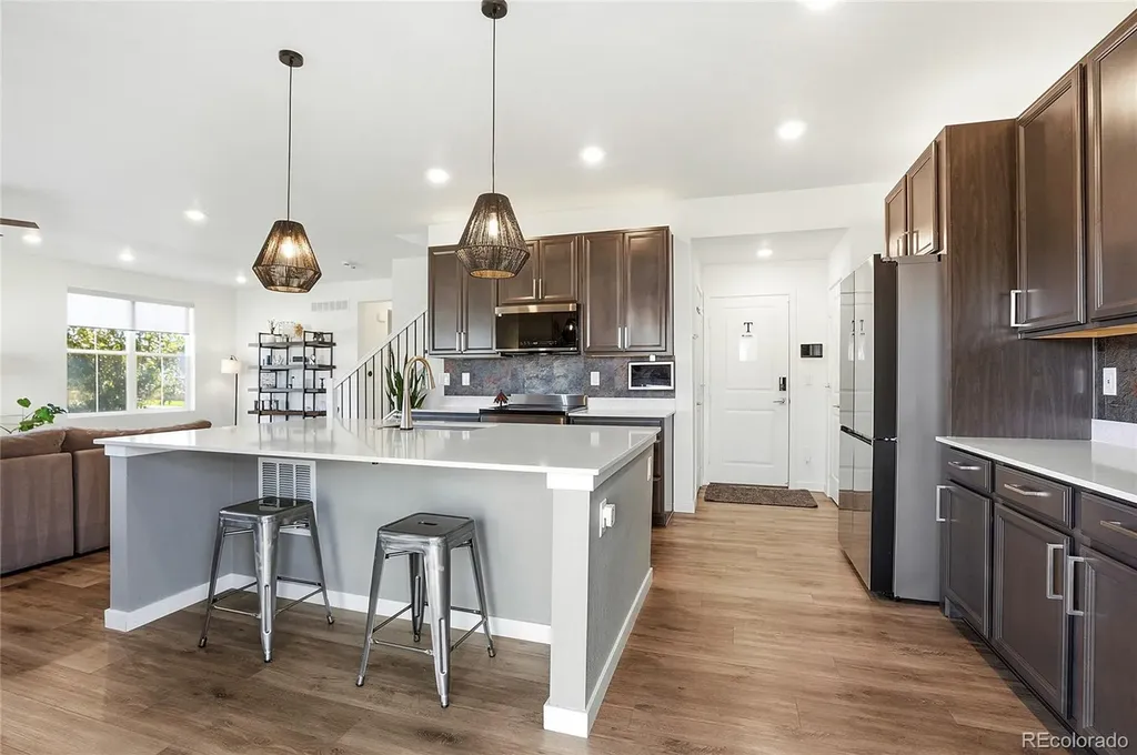855 S Elk Way Aurora CO 80018