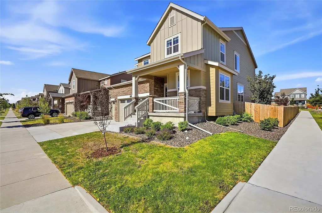 855 S Elk Way Aurora CO 80018