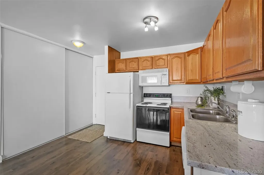 1121 Albion Street Denver CO 80220
