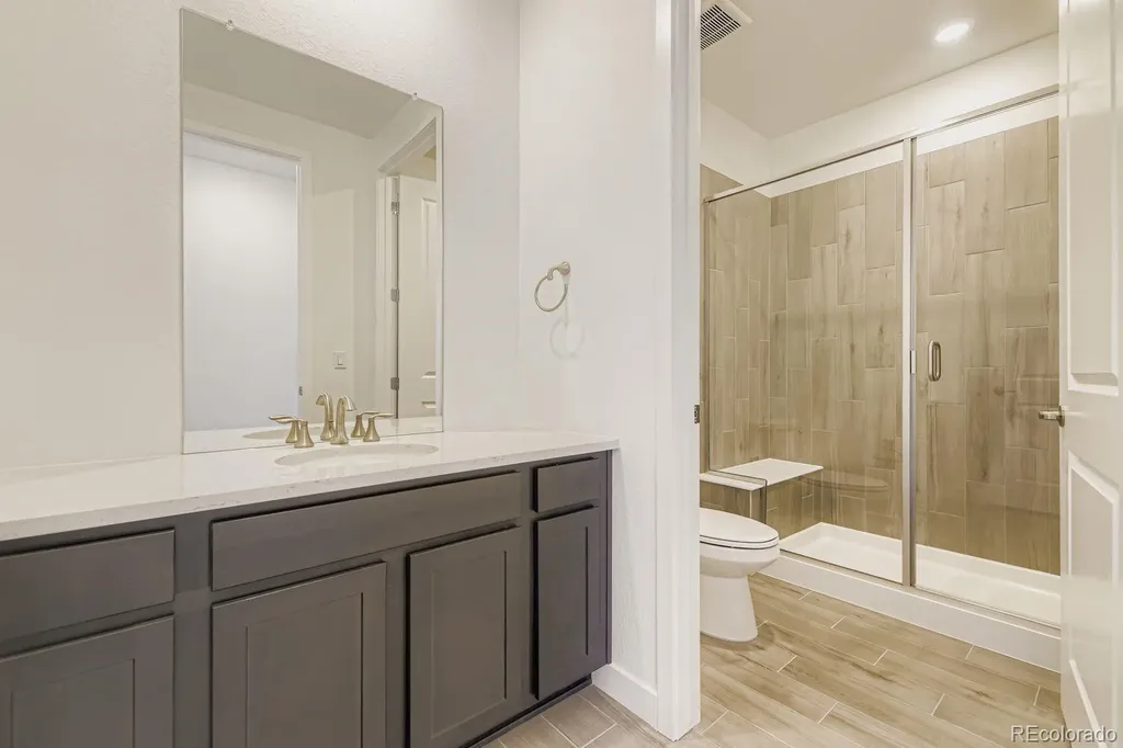 24595 E Kettle Court Aurora CO 80016