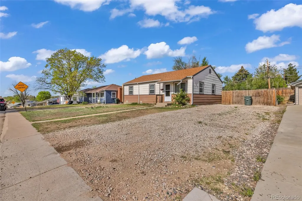 8891 Race Street Thornton CO 80229