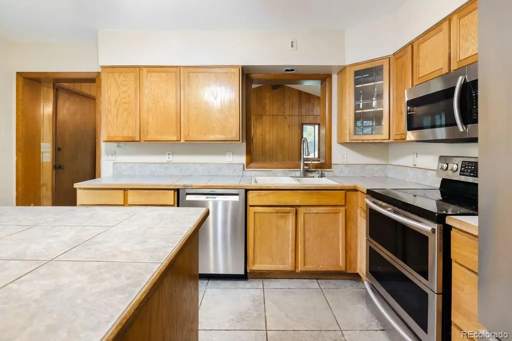 3065 S Norman Court Denver CO 80224