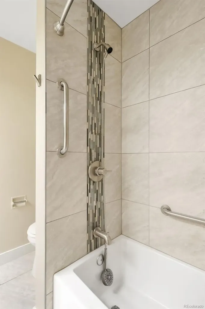 3065 S Norman Court Denver CO 80224