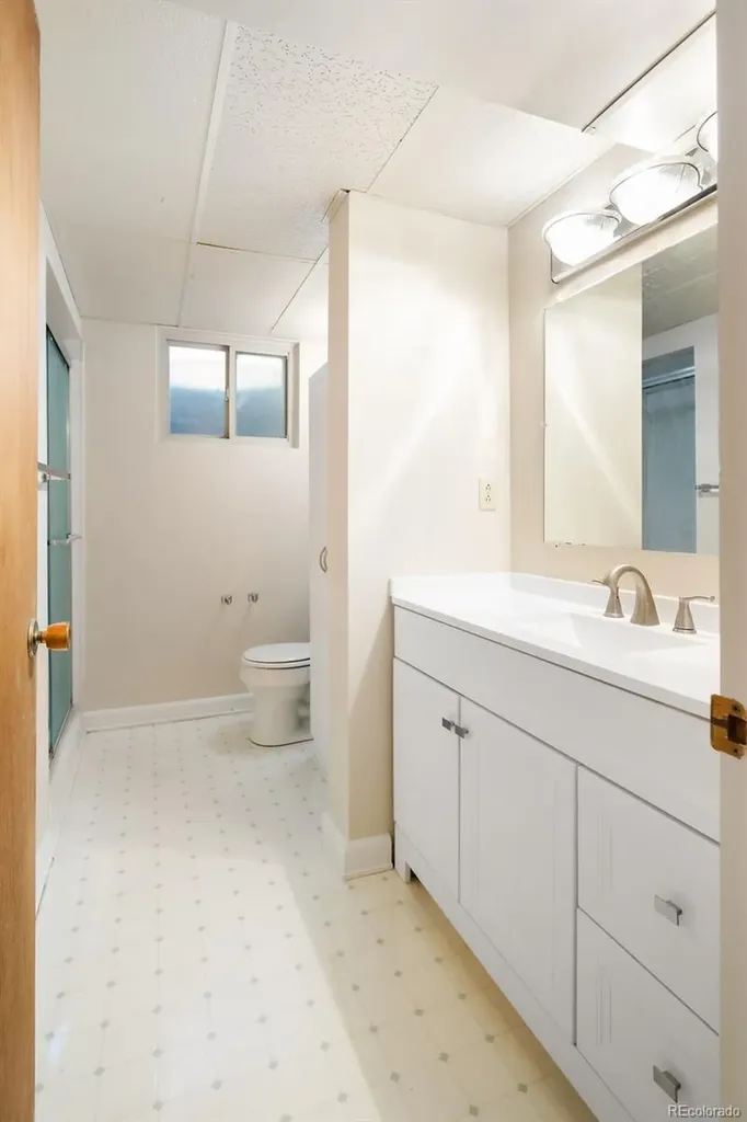 3065 S Norman Court Denver CO 80224