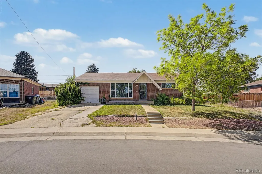 10693 Loren Lane Denver CO 80233