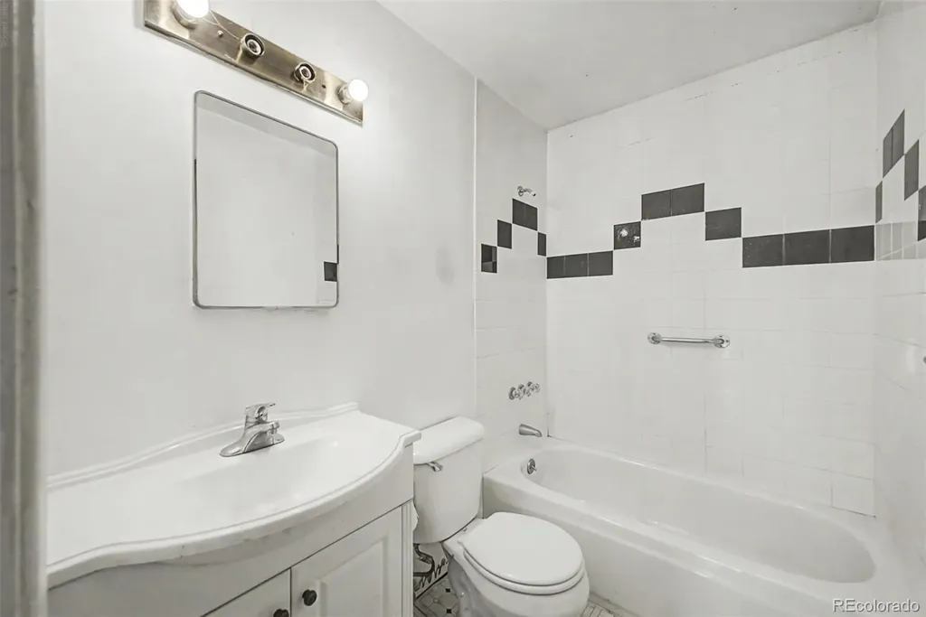 10693 Loren Lane Denver CO 80233