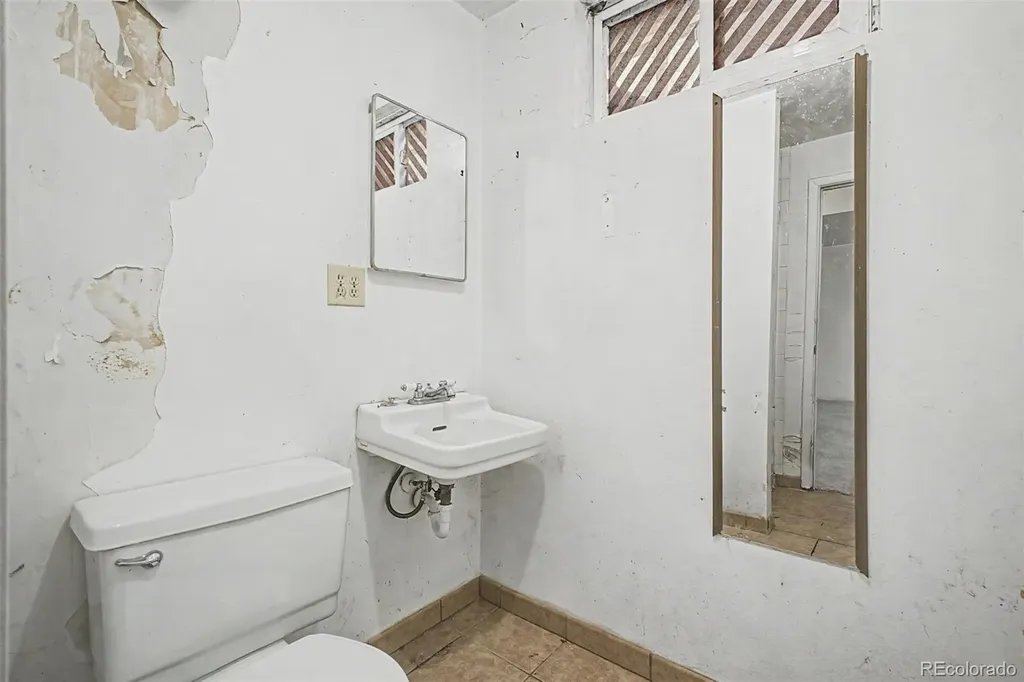 10693 Loren Lane Denver CO 80233