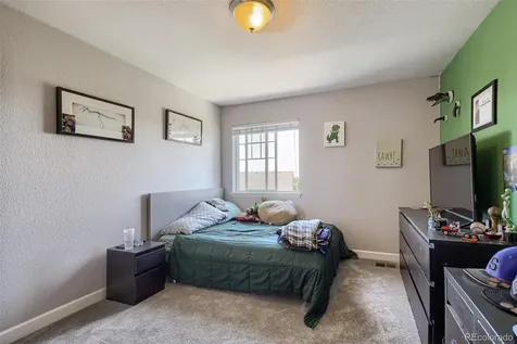4949 S Valdai Way Aurora CO 80015